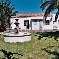 Villa in Spain, Canary Islands, Santa Cruz de Tenerife, 2693 sq.m.