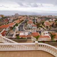 Villa in Spain, Canary Islands, Santa Cruz de Tenerife, 1990 sq.m.