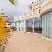 Villa in Spain, Canary Islands, Santa Cruz de Tenerife, 1990 sq.m.