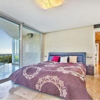 Flat in Spain, Balearic Islands, Palma, 180 sq.m.