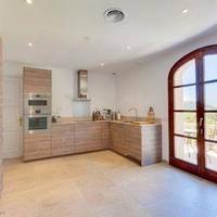 Вилла в Испании, Балеарские Острова, Пальма, 260 кв.м.