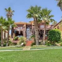 Villa in Spain, Andalucia, 491 sq.m.