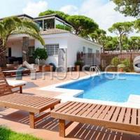 Villa in Spain, Catalunya, Begur, 360 sq.m.