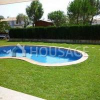 Villa in Spain, Catalunya, Girona, 700 sq.m.