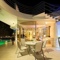 Villa in Spain, Andalucia, 525 sq.m.
