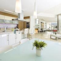 Villa in Spain, Andalucia, 525 sq.m.