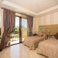 Apartment in Spain, Andalucia, 202 sq.m.