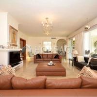 Villa in Spain, Andalucia, 345 sq.m.