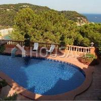 Villa in Spain, Catalunya, Girona, 250 sq.m.