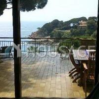 Villa in Spain, Catalunya, Girona, 300 sq.m.