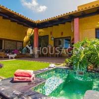 Villa in Spain, Canary Islands, Santa Cruz de Tenerife, 1155 sq.m.