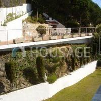 Villa in Spain, Catalunya, Girona, 300 sq.m.