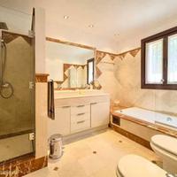 Villa in Spain, Andalucia, 1178 sq.m.