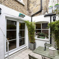 Flat in United Kingdom, England, London, 74 sq.m.