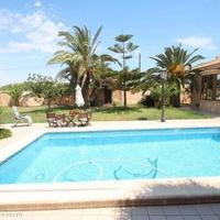 House in Spain, Comunitat Valenciana, Alicante, 400 sq.m.