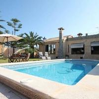 House in Spain, Comunitat Valenciana, Alicante, 400 sq.m.