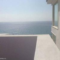 House at the first line of the sea / lake in Spain, Comunitat Valenciana, Alicante, 400 sq.m.