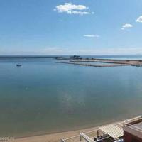 Квартира в центре города, на первой линии моря/озера в Испании, Валенсия, Аликанте, 80 кв.м.