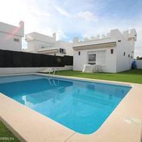 Villa in Spain, Comunitat Valenciana, Alicante, 100 sq.m.