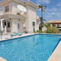 Villa in Spain, Comunitat Valenciana, Alicante, 121 sq.m.