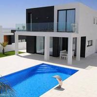 House in Spain, Comunitat Valenciana, Alicante, 160 sq.m.