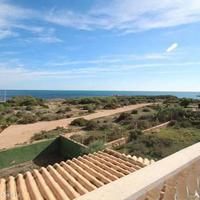 Townhouse at the first line of the sea / lake in Spain, Comunitat Valenciana, Alicante, 180 sq.m.