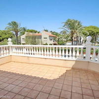 Villa at the second line of the sea / lake in Spain, Comunitat Valenciana, Alicante, 380 sq.m.