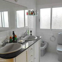 Квартира на второй линии моря/озера, в центре города в Испании, Каталония, Багур, 90 кв.м.