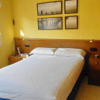 Квартира на второй линии моря/озера, в центре города в Испании, Каталония, Багур, 90 кв.м.