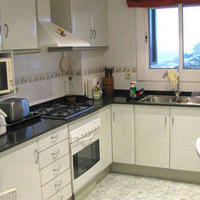 Апартаменты на первой линии моря/озера в Испании, Каталония, Багур, 90 кв.м.