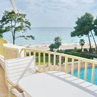 Apartment at the first line of the sea / lake in Spain, Catalunya, Begur, 65 sq.m.