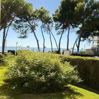 Квартира на первой линии моря/озера в Испании, Каталония, Багур, 50 кв.м.