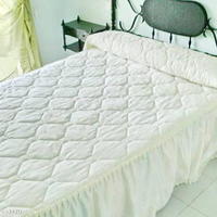 Квартира на первой линии моря/озера в Испании, Каталония, Багур, 75 кв.м.