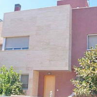 Дом в центре города в Испании, Каталония, Багур, 220 кв.м.