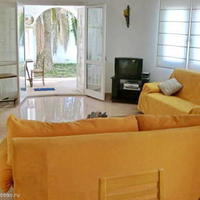 Дом на первой линии моря/озера в Испании, Каталония, Багур, 120 кв.м.