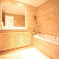 Flat in the city center in Spain, Andalucia, 240 sq.m.