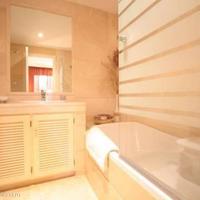 Flat in the city center in Spain, Andalucia, 240 sq.m.