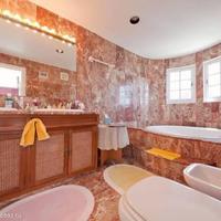 Villa in the city center in Spain, Andalucia, 288 sq.m.