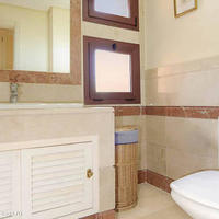 Flat at the second line of the sea / lake, in the city center in Spain, Andalucia, 325 sq.m.