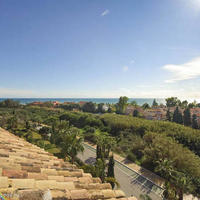 Flat at the second line of the sea / lake, in the city center in Spain, Andalucia, 325 sq.m.