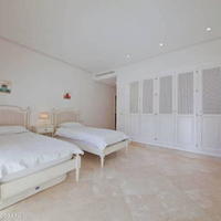Flat in the city center in Spain, Andalucia, 282 sq.m.