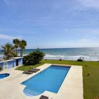 Villa at the first line of the sea / lake in Spain, Andalucia, 1380 sq.m.