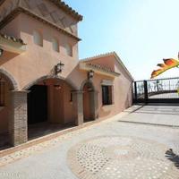 Villa in Spain, Andalucia, 464 sq.m.