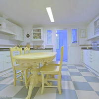 Flat in the city center in Spain, Andalucia, 363 sq.m.