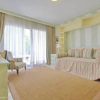 Flat in the city center in Spain, Andalucia, 363 sq.m.