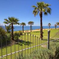 Flat at the first line of the sea / lake in Spain, Andalucia, 184 sq.m.