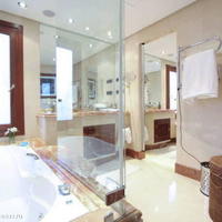 Flat at the first line of the sea / lake in Spain, Andalucia, 174 sq.m.