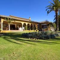Villa in Spain, Andalucia, 900 sq.m.