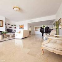 Flat in Spain, Andalucia, 339 sq.m.