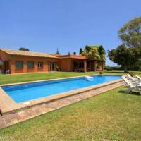 Villa in Spain, Andalucia, 590 sq.m.
